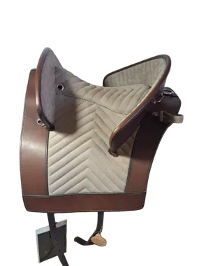 DP Saddlery Lisboa 7523