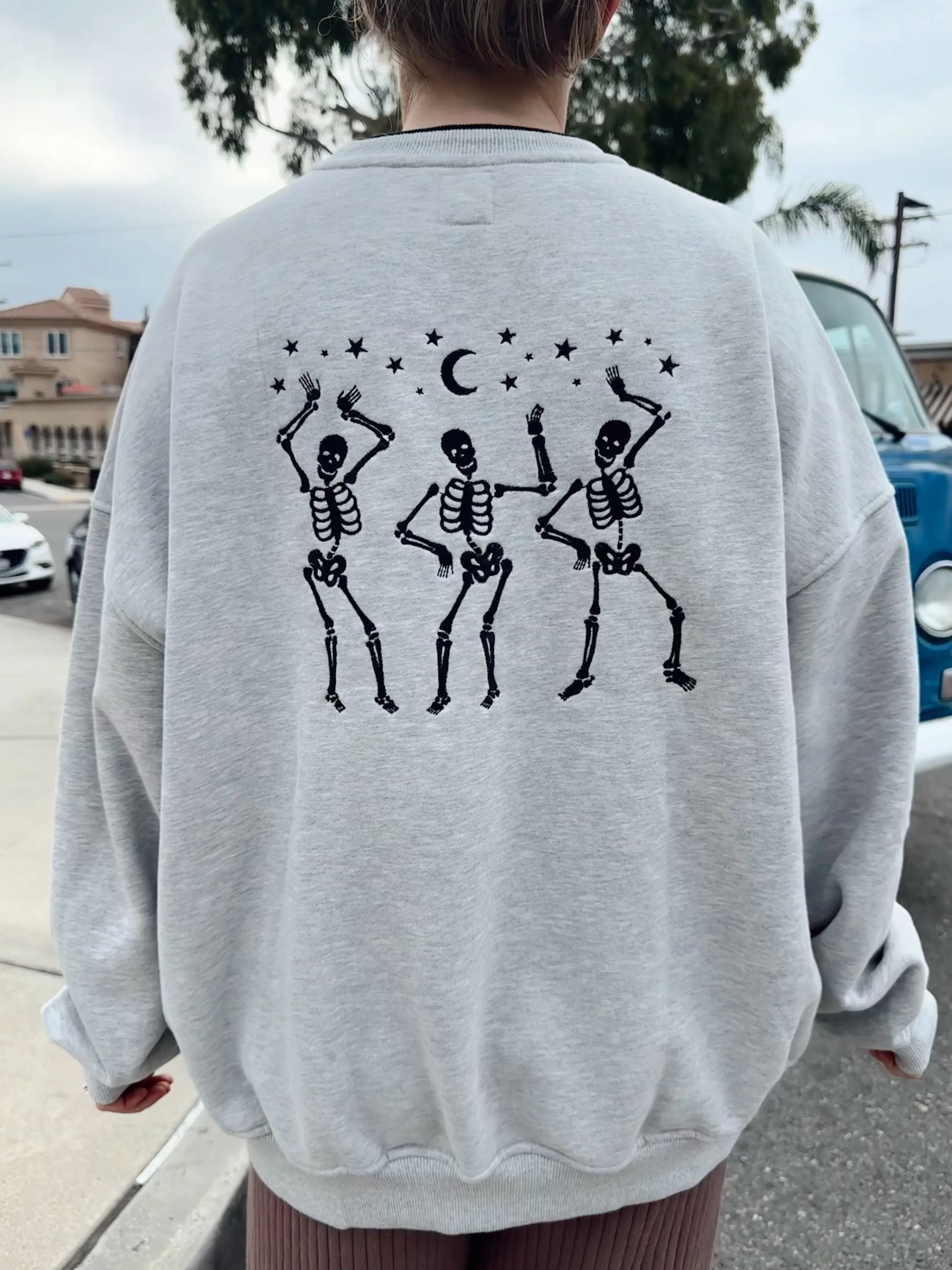 EMBROIDER SKELETON SWEATSHIRT