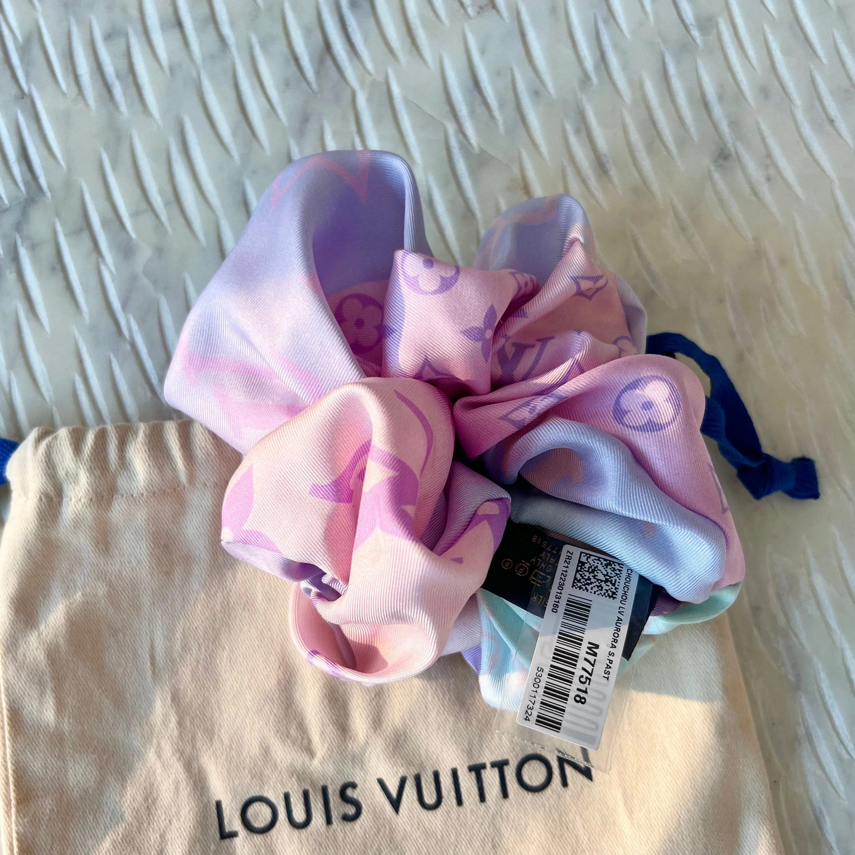 Louis Vuitton Spring Escape Gradient Trop Chou Scrunchy