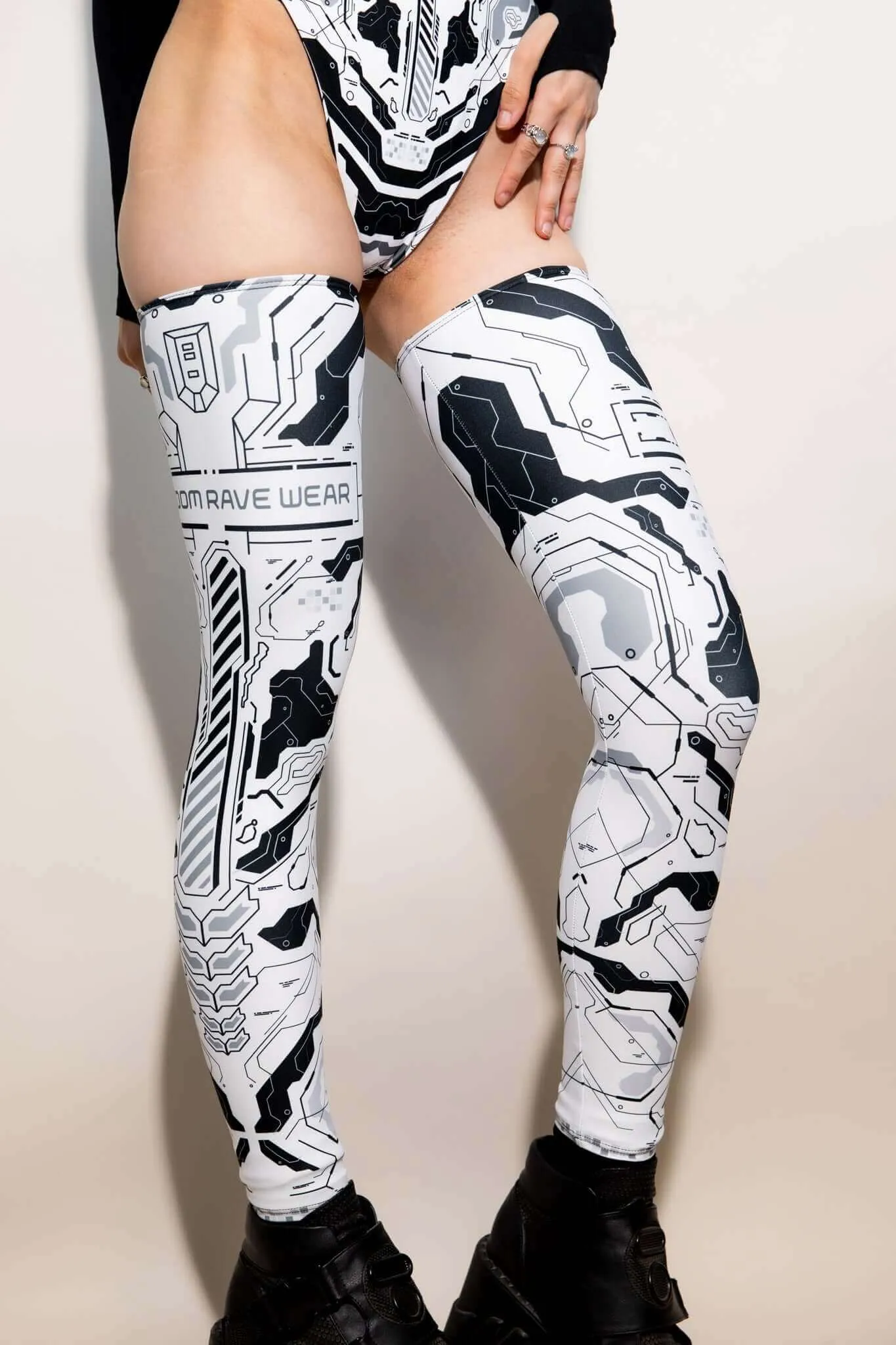 Mechanoid Leg Sleeves - White