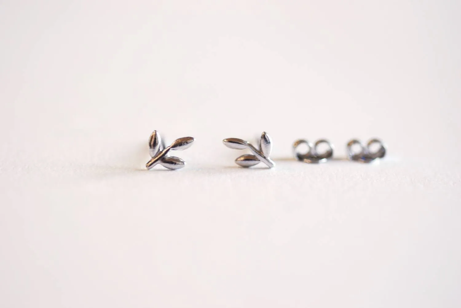 Wholesale Leaflet Earring- Sterling Silver Leaf Earring, Leaf Studs, Leaf Bud earrings, Sterling Silver Earrings, Ear Crawlers, Ear Climbers, Flower